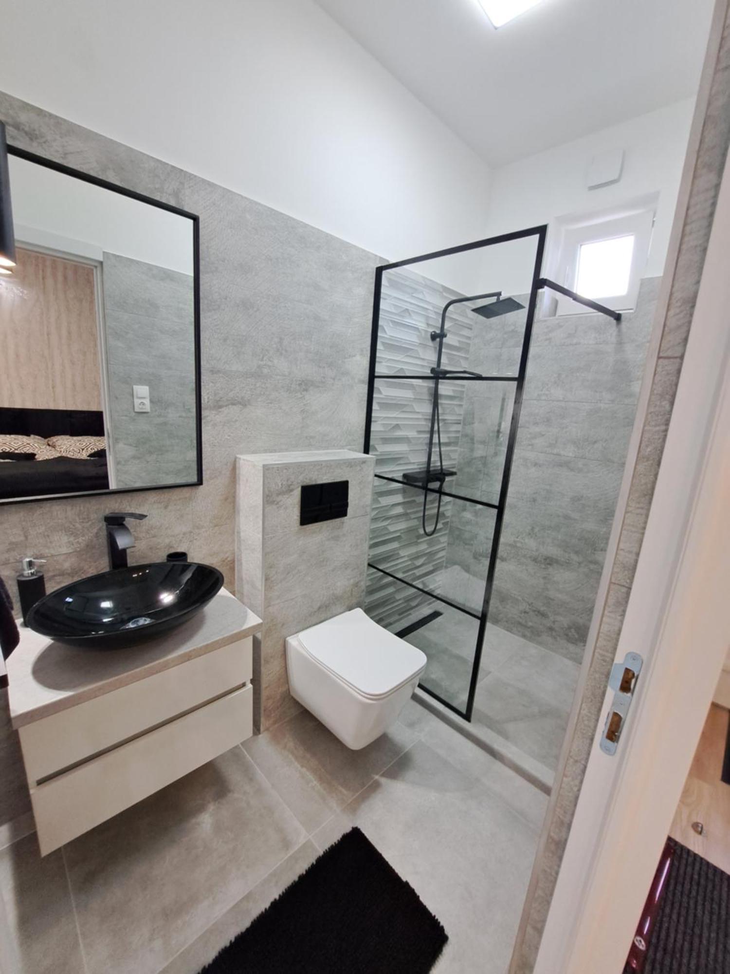 Belvarosi Lux Apartman Vasarosnameny Ruang foto